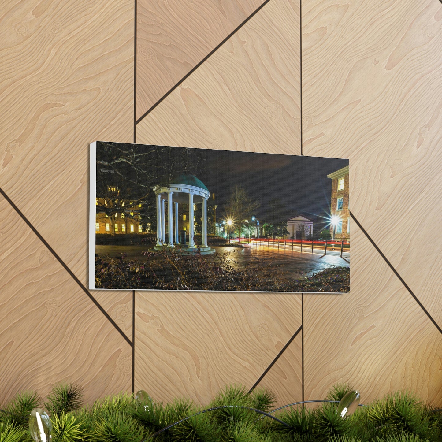 North Carolina - Old Well Nighttime Long Exposure Canvas